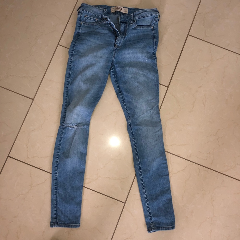 7 Hollister Jean 1 Abercrombie